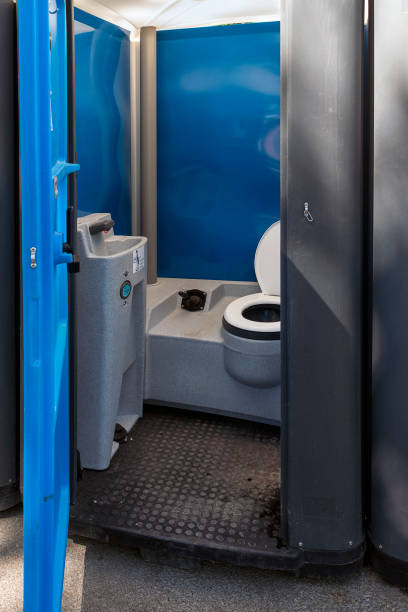 Best Portable restroom trailer rental  in Buckeye Lake, OH